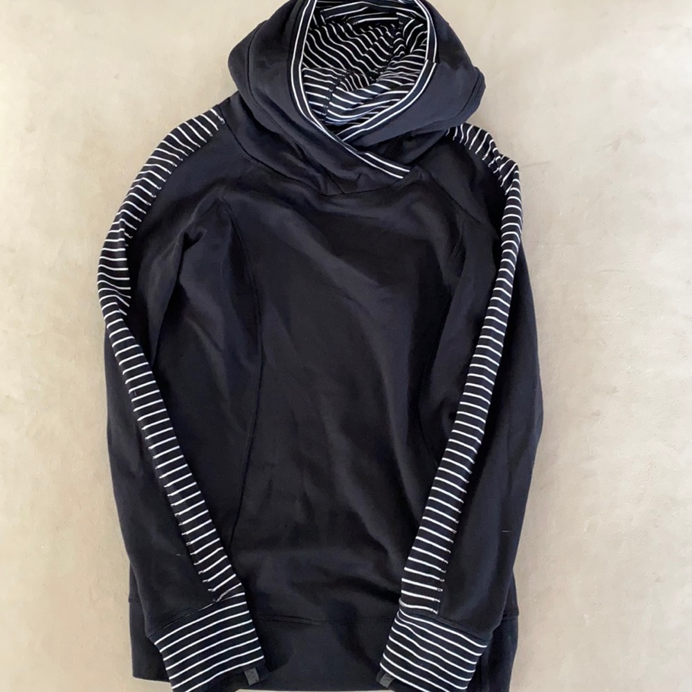 Lulu reversible hoodie